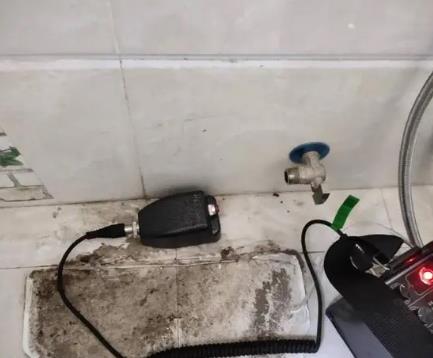富县屋顶漏水维修公司分享下卫生间漏水的危害及解决方法
